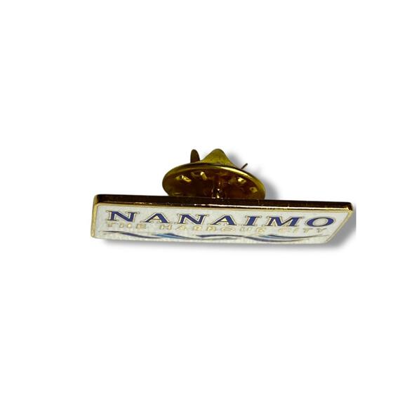 Vintage Nanaimo Canada BC The Harbour City Lapel Pin 1.2" - Picture 3 of 4
